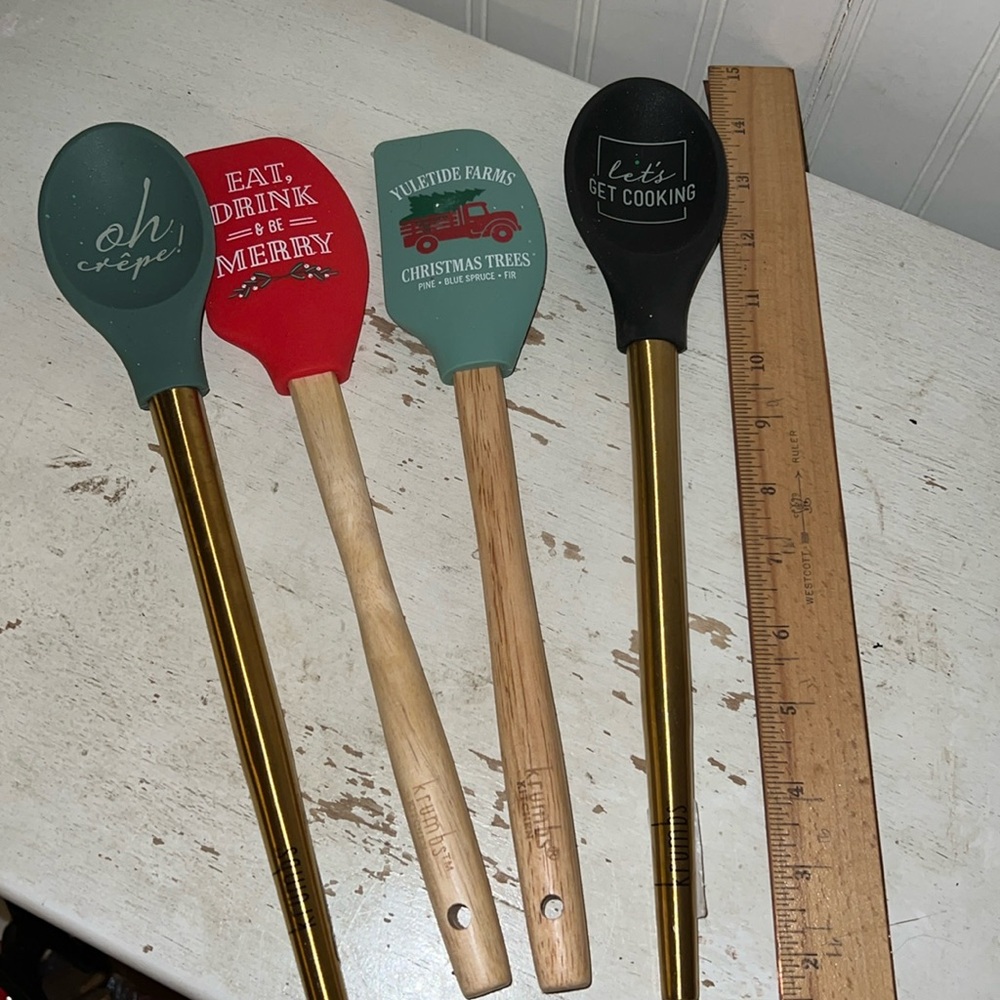 Lot NWT Krumbs Christmas spatulas & spoons
